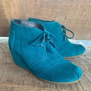 Toms heeled boots size 7.
